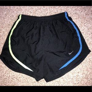 Women’s Nike Running Shorts (XS)